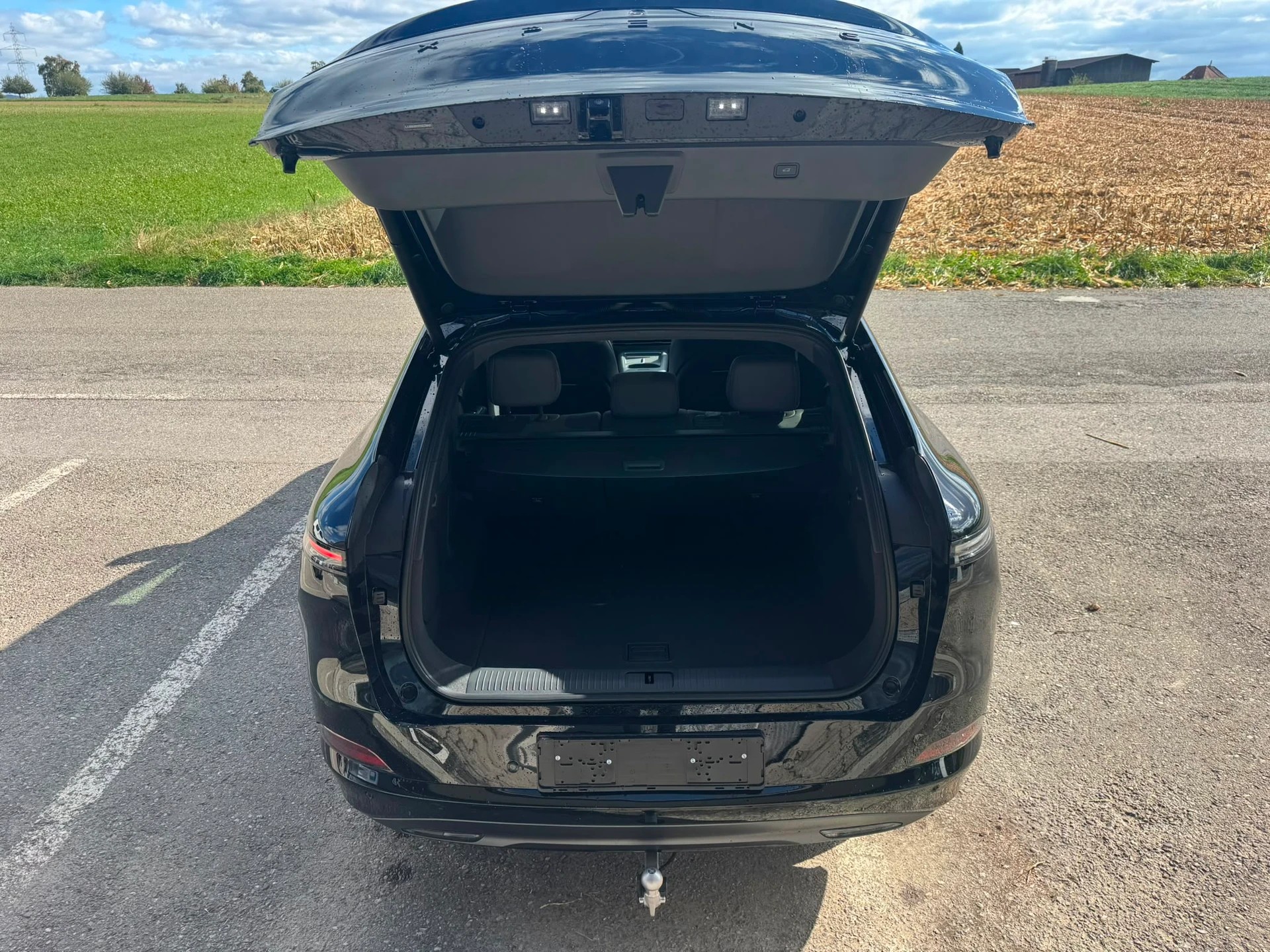 XPENG G6 80kWh Performance AWD-image-5