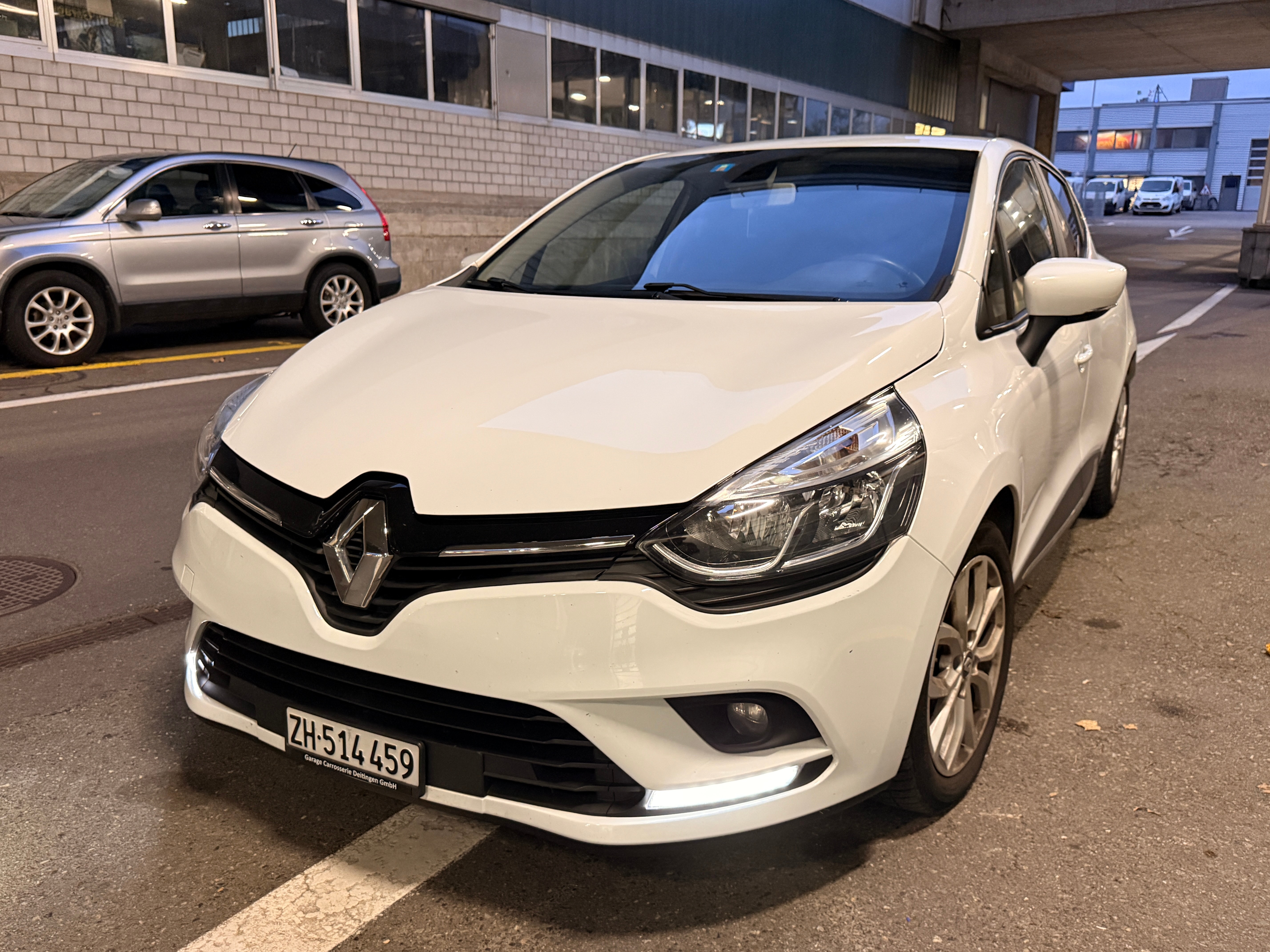 Car photo