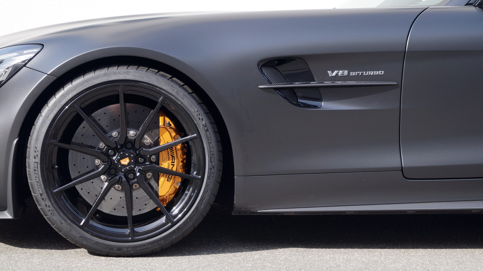 MERCEDES-BENZ AMG GT R Roadster Speedshift DCT-image-8