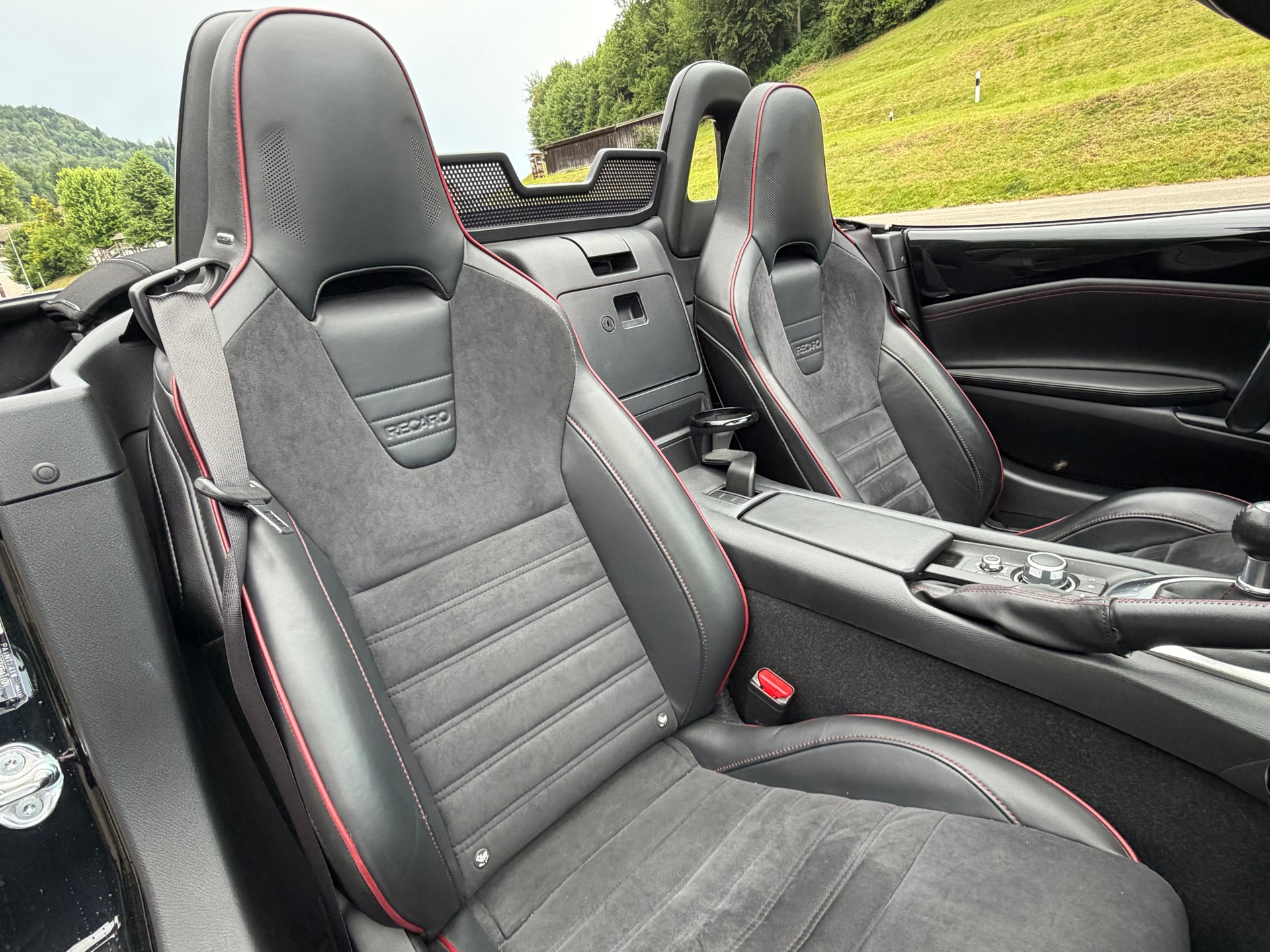 MAZDA 2.0 Revolution-image-10