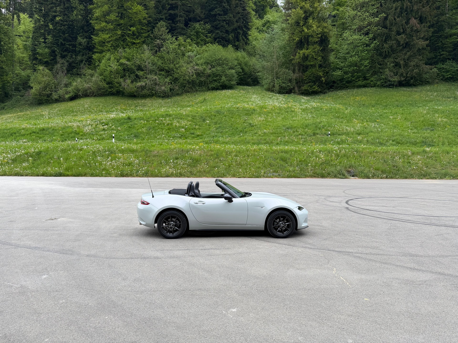 MAZDA 1.5 Ambition-image-4