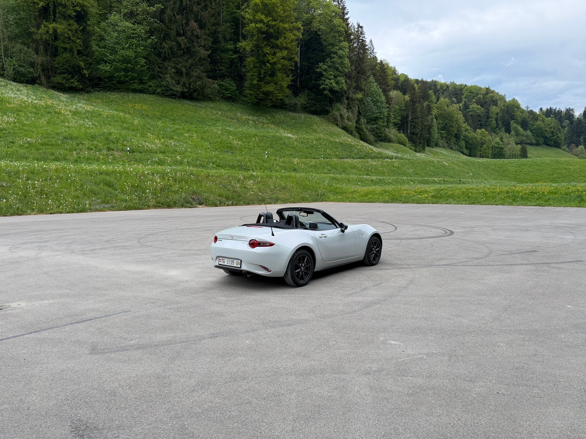 MAZDA 1.5 Ambition-image-3
