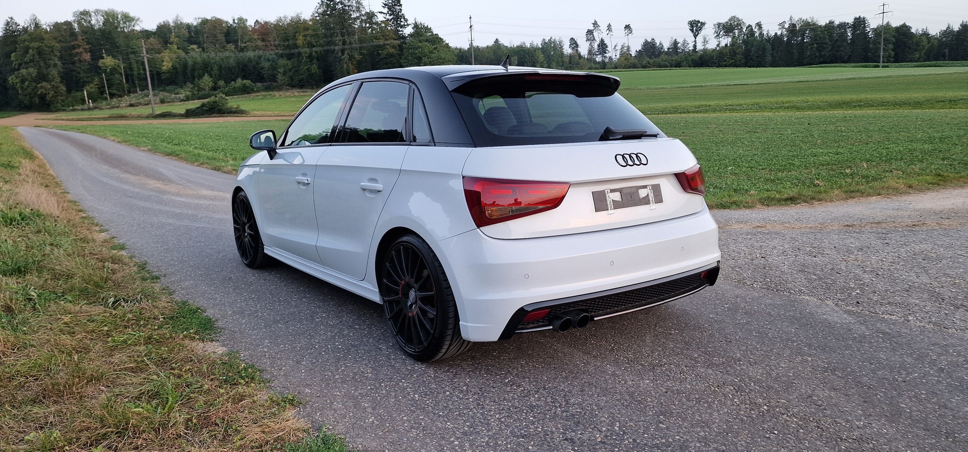 AUDI A1 Sportback Sport 1.4 TFSI Ambition S-tronic-image-6