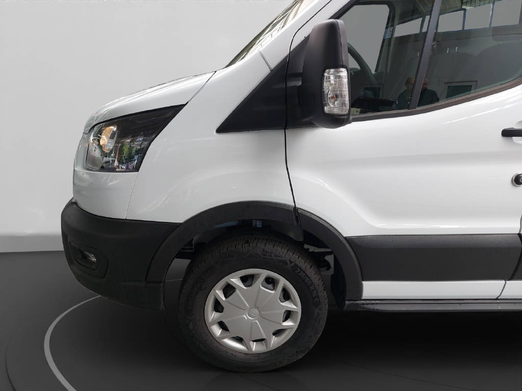 FORD E-Transit Van 350 L3H2 67kWh Trend-image-9