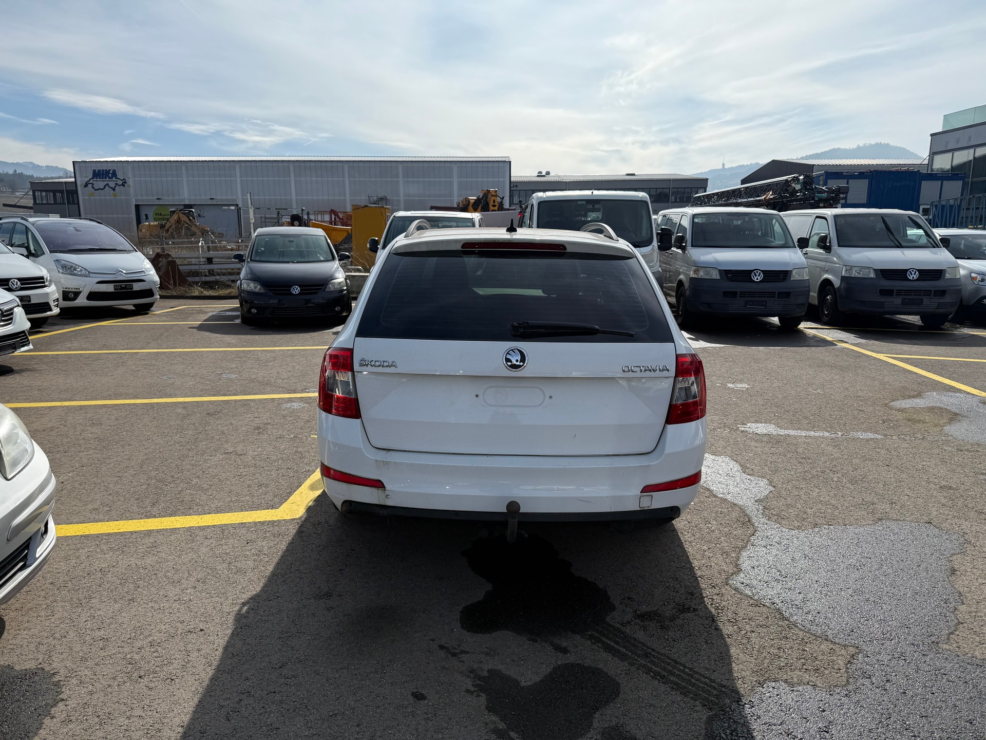SKODA Octavia Combi 1.6 TDI Fresh DSG-image-4