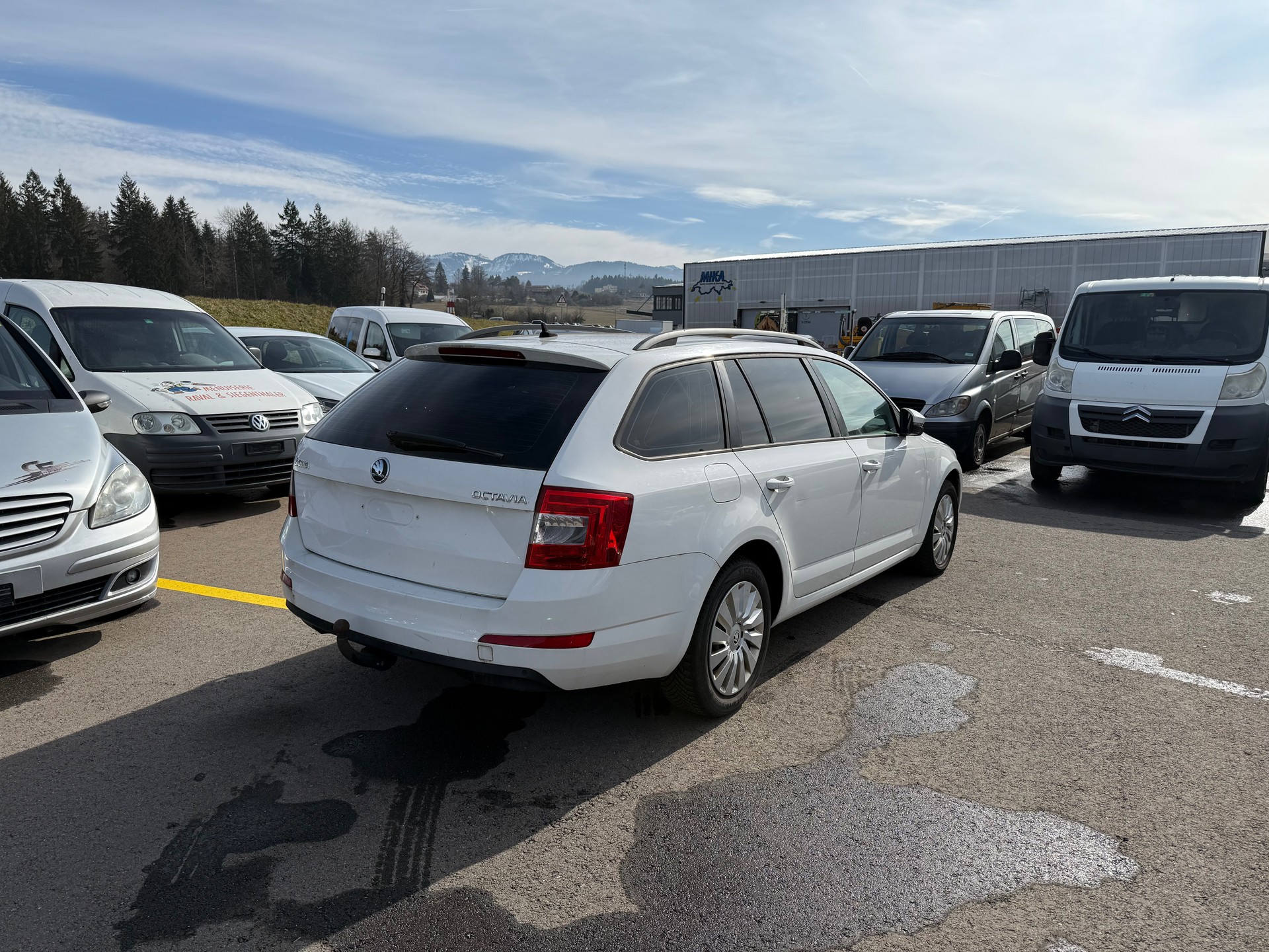 SKODA Octavia Combi 1.6 TDI Fresh DSG-image-3