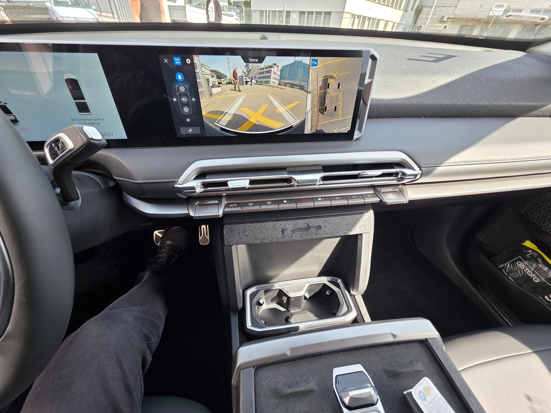 MAXUS eTerron 9 102kWh Luxury-image-13