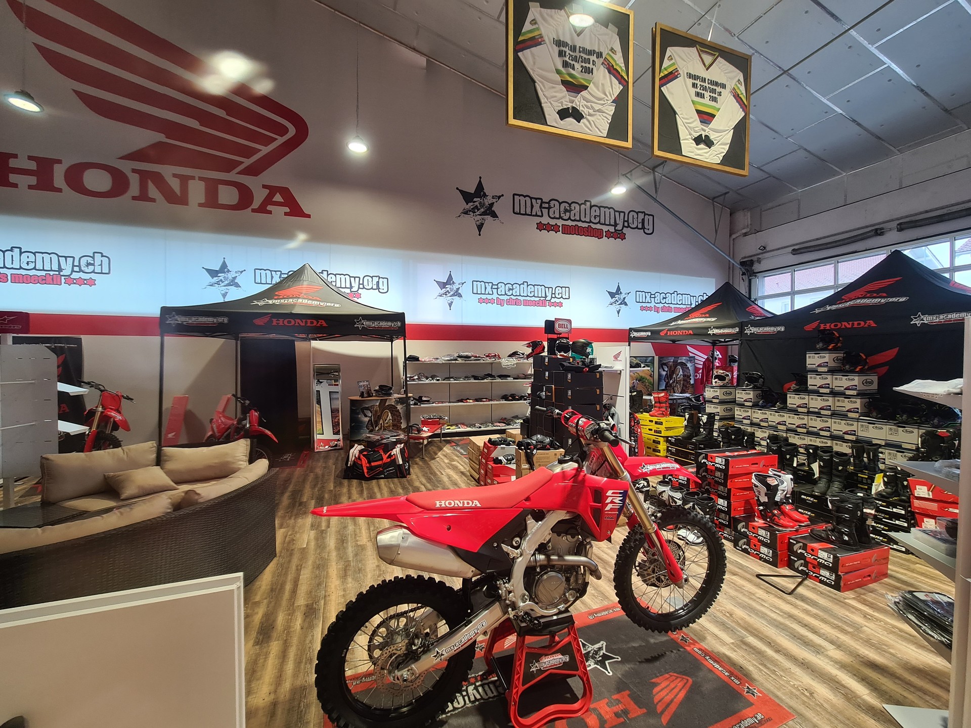 HONDA **CRF 1100 Africa Twin**-image-12