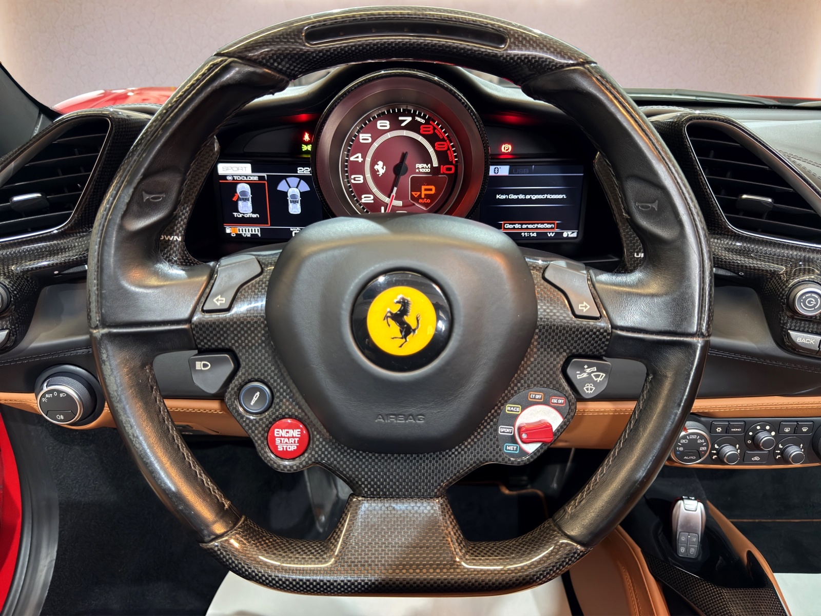 FERRARI 488 Spider 3.9 V8-image-6