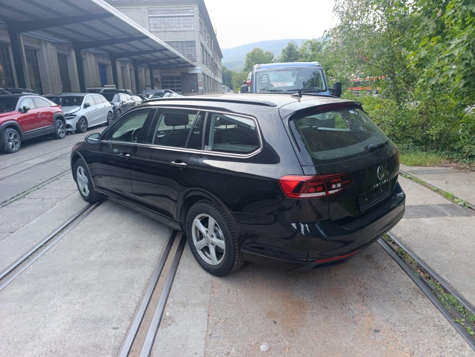 VW Passat 2.0 TDI BMT Business DSG-image-2