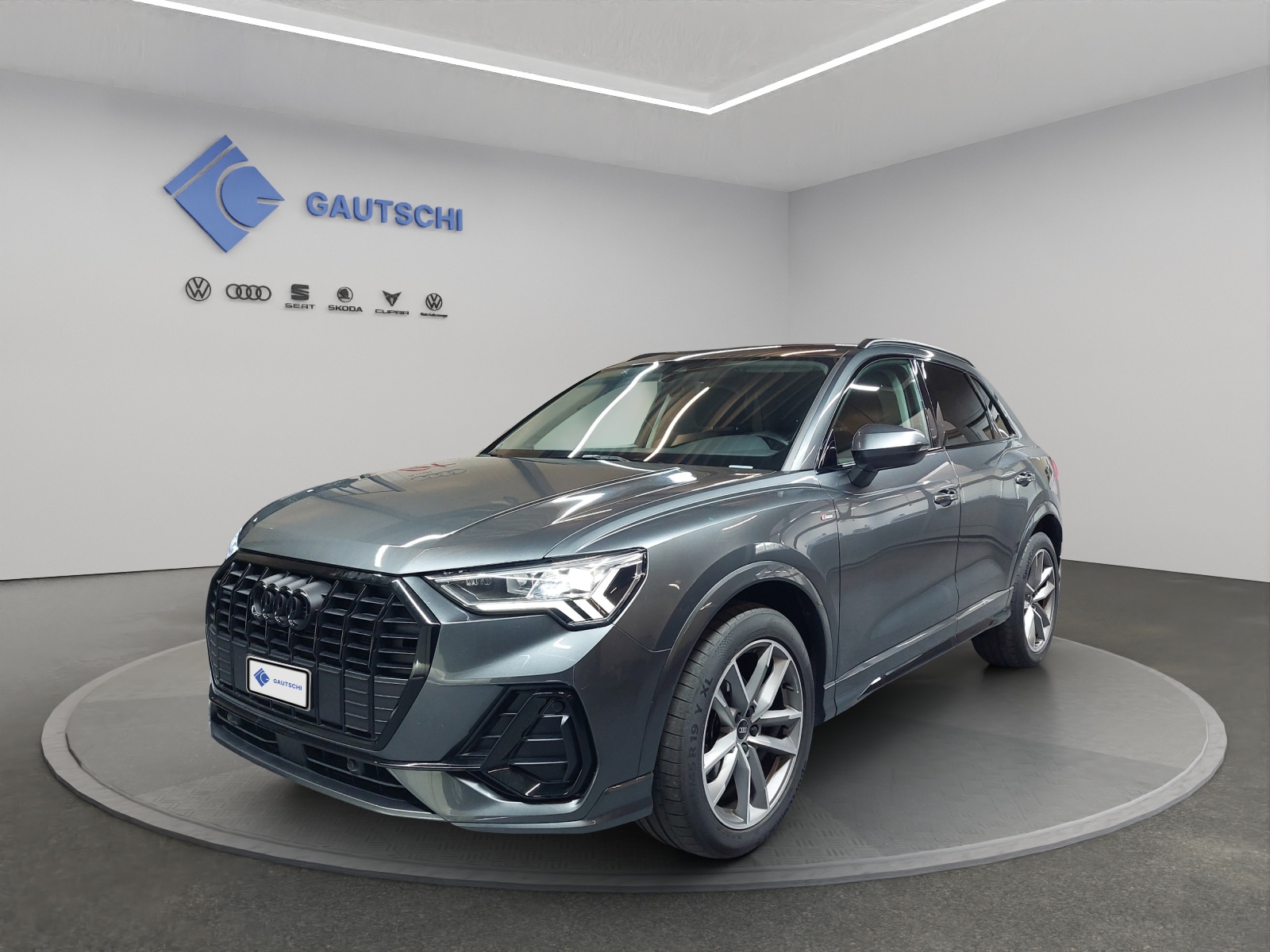 AUDI Q3 35 TDI S line quattro S-tronic-image-0