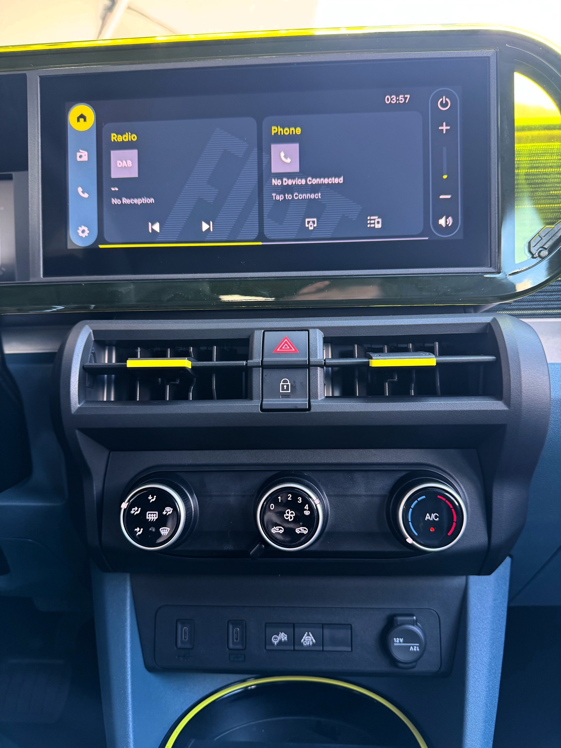 FIAT FIAT Grande Panda Elektro Red-image-11