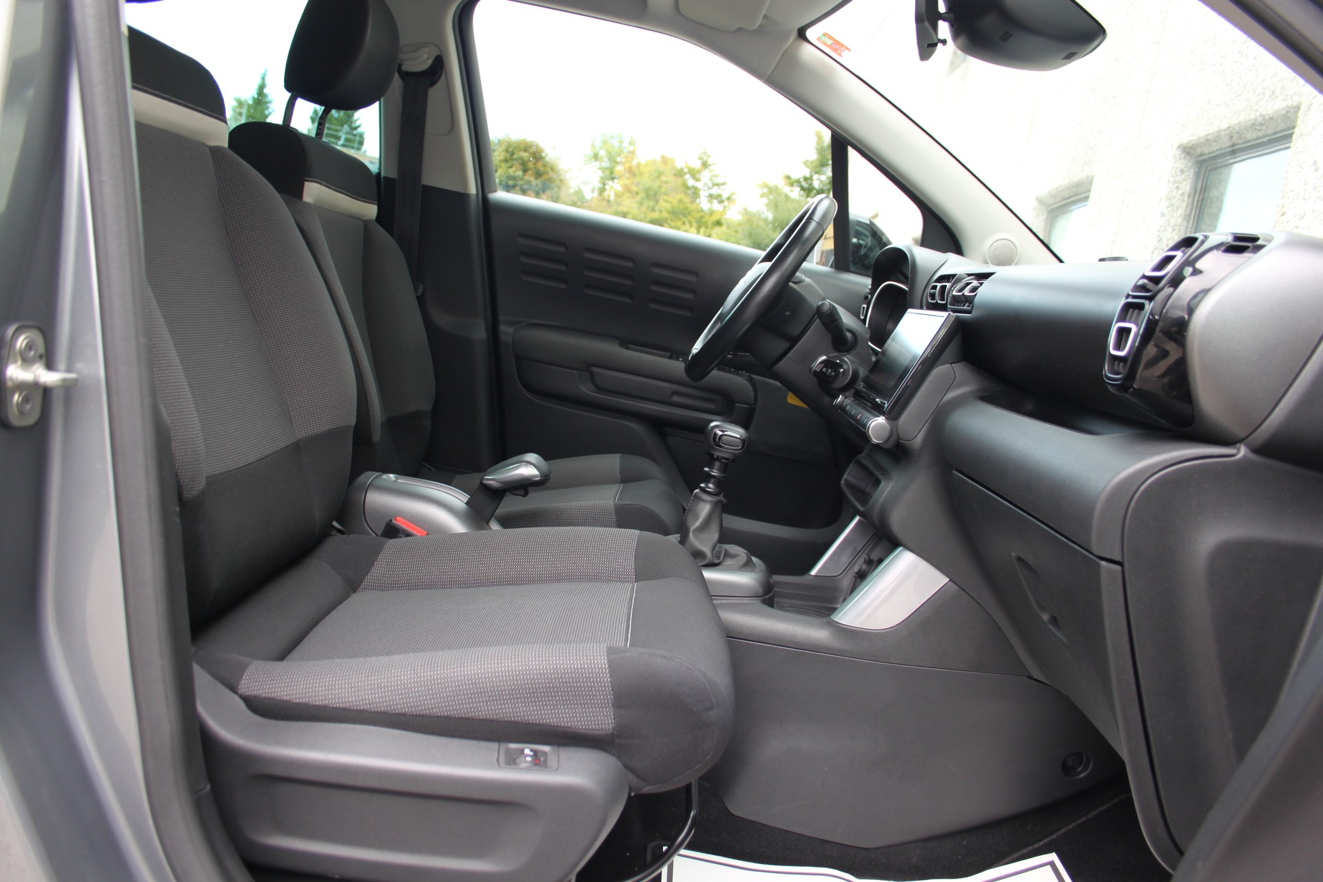 CITROEN C3 Aircross 1.2i PureTech Feel-image-9