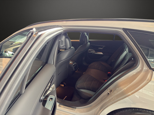MERCEDES-BENZ E 200 T 9G-Tronic 4Matic-image-8