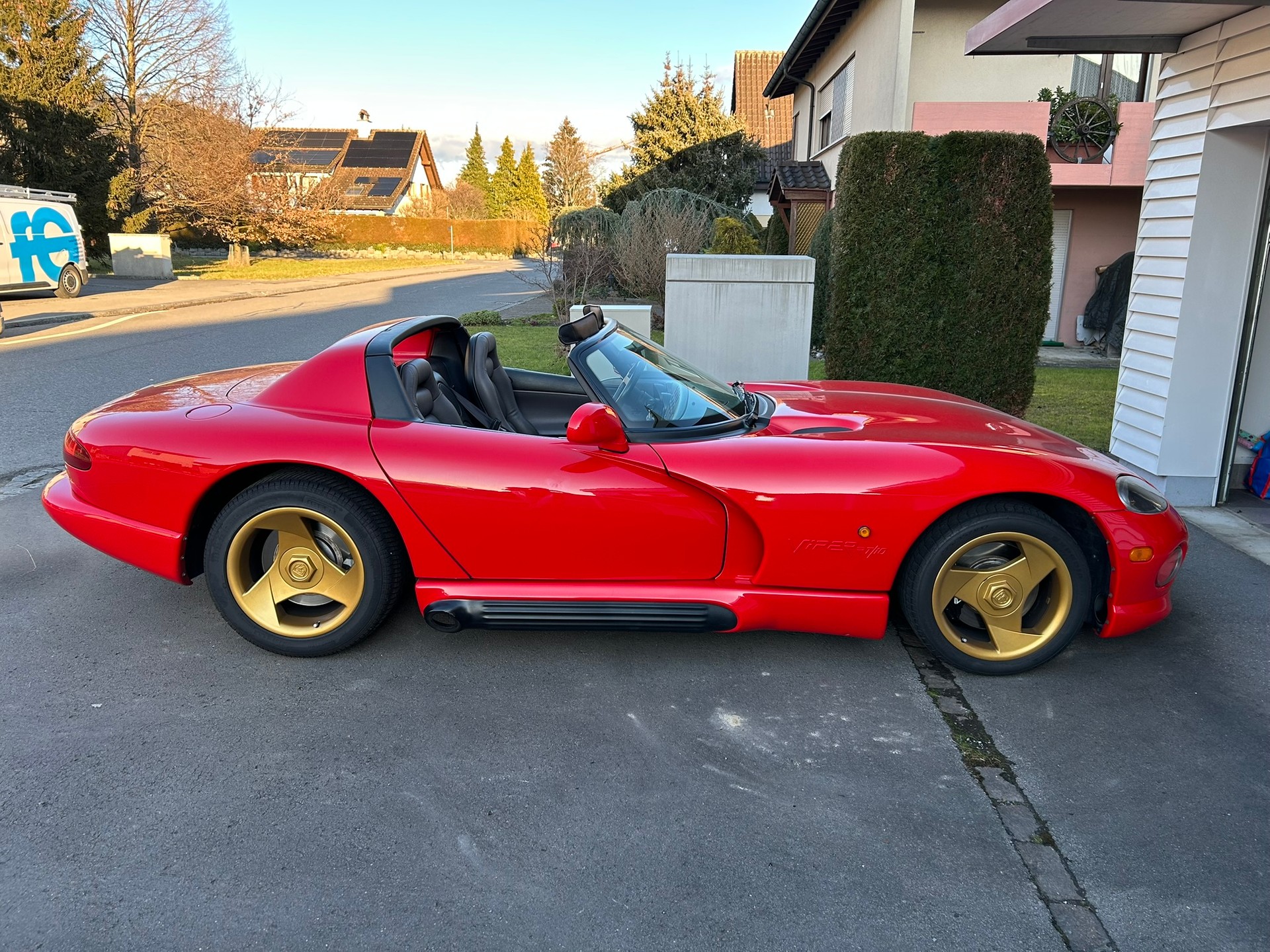 CHRYSLER Viper RT/10-image-5