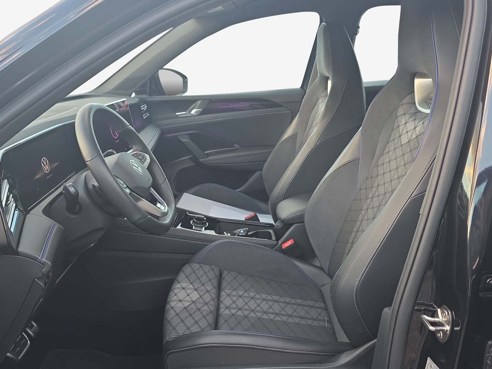 VW Tiguan 2.0 TDI SCR R-Line 4Motion DSG-image-7