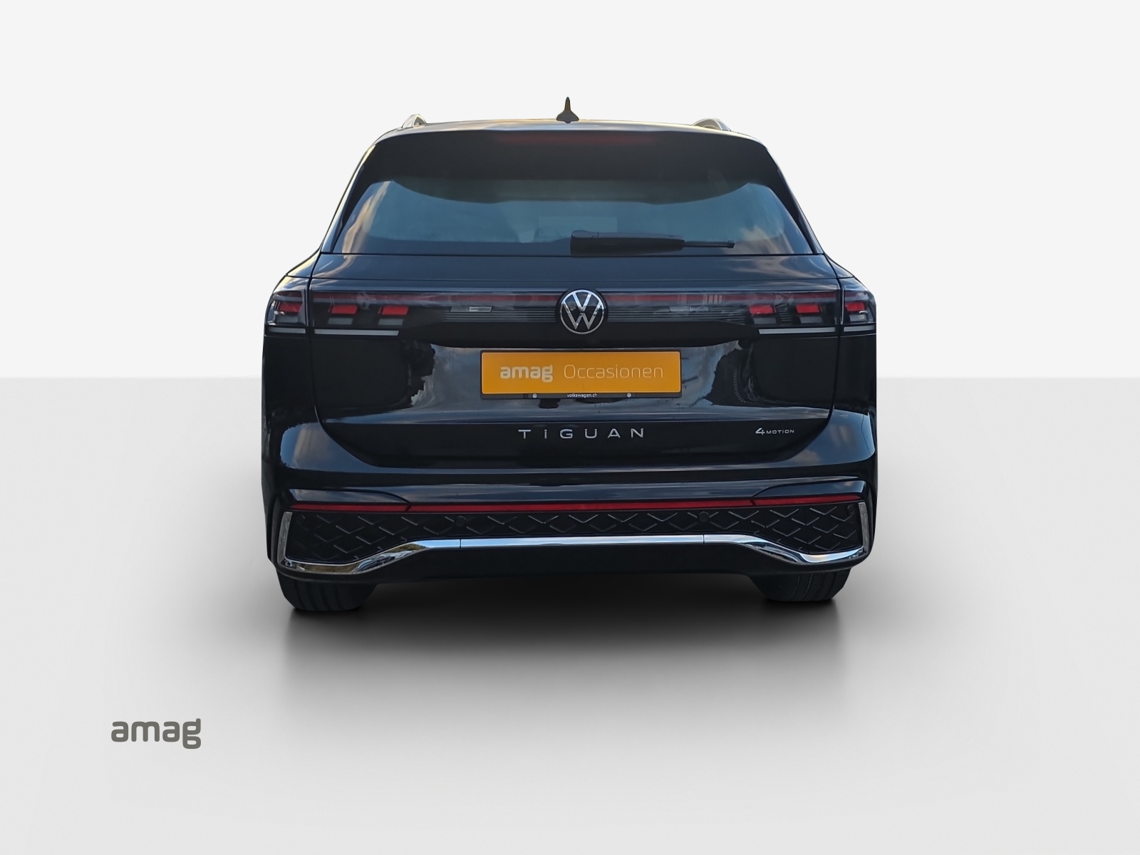 VW Tiguan 2.0 TDI SCR R-Line 4Motion DSG-image-3