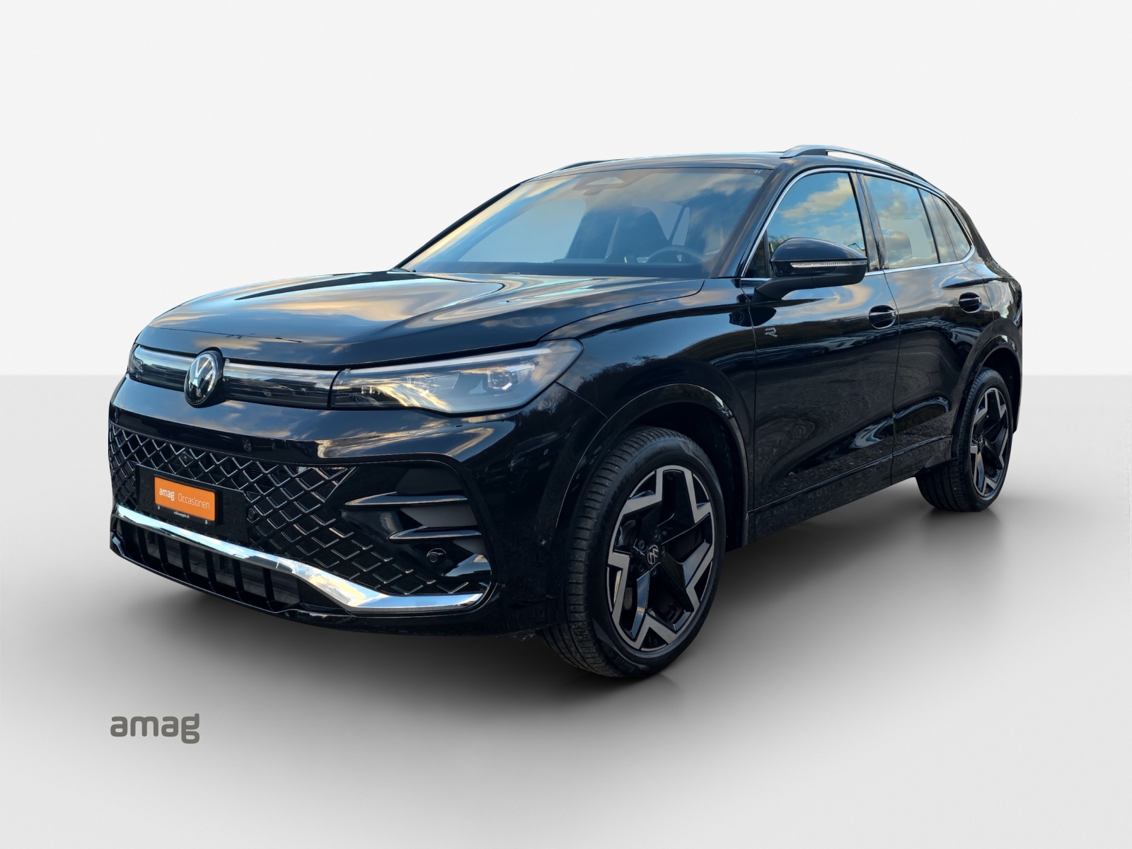 VW Tiguan 2.0 TDI SCR R-Line 4Motion DSG-image-0