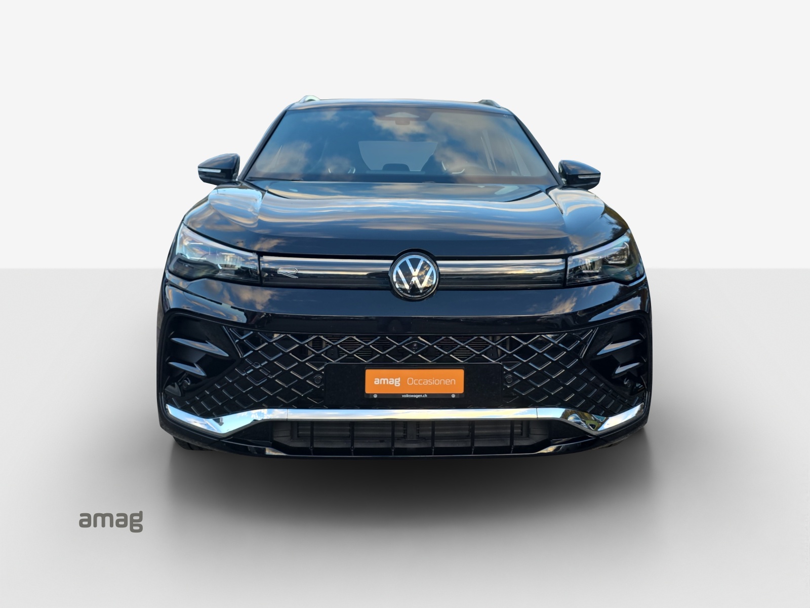 VW Tiguan 2.0 TDI SCR R-Line 4Motion DSG-image-6
