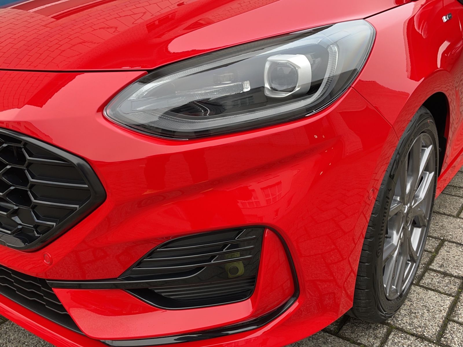 FORD Fiesta 1.0 EcoB Hybrid ST-Line X-image-9