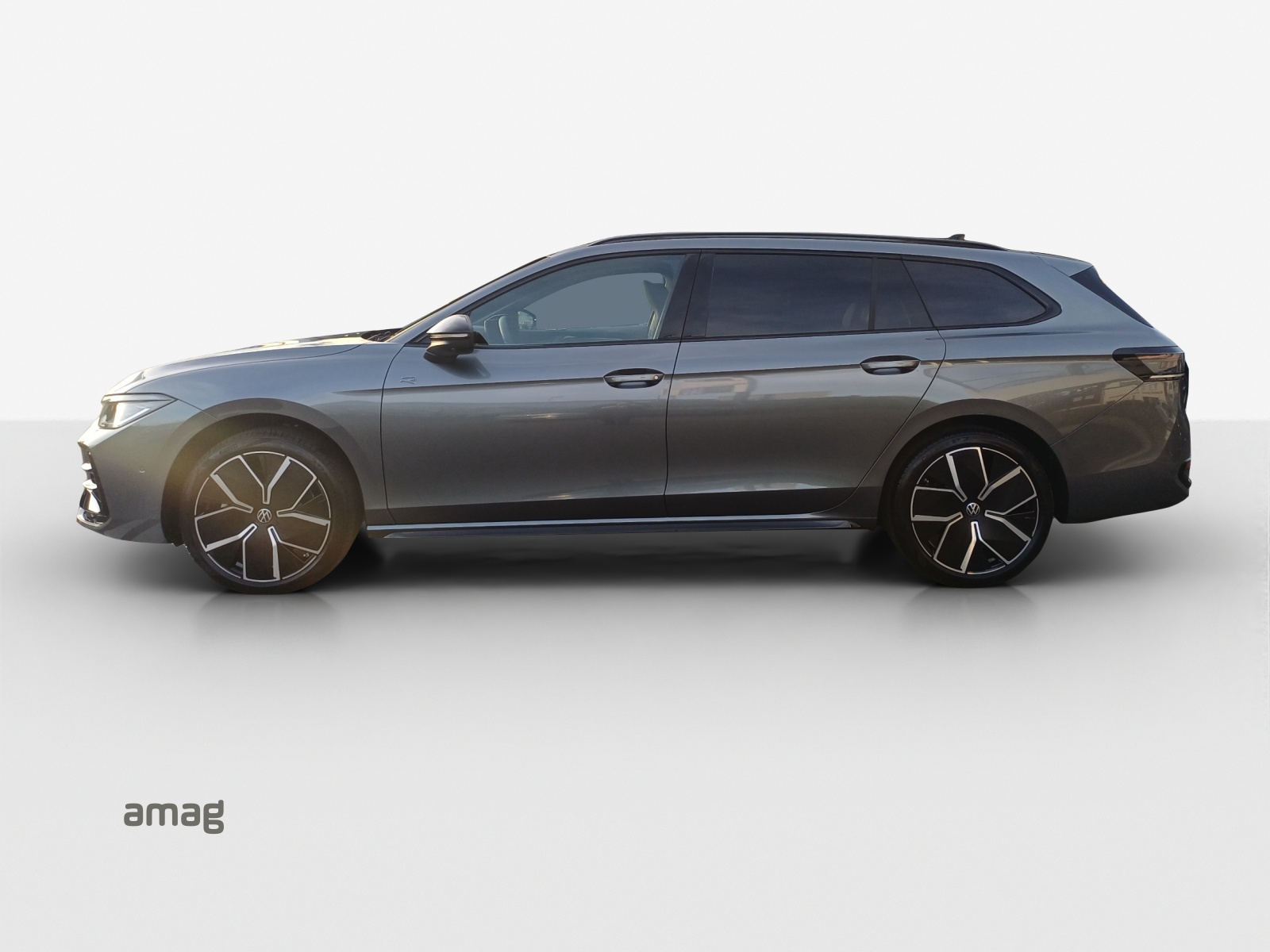 VW Passat Variant 2.0 TSI evo4 R-Line 4 Motion DSG-image-1