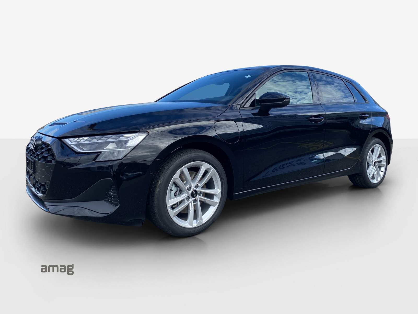 AUDI A3 Sportback 40 TFSI e Attraction S-tronic-image-0