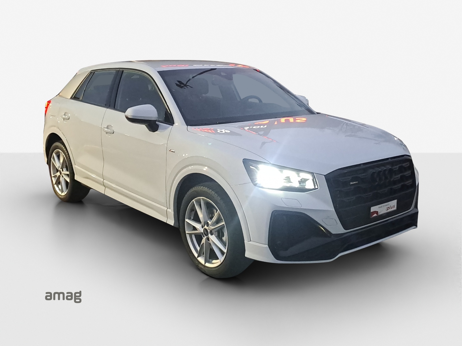 AUDI Q2 40 TFSI S line quattro S-tronic-image-5