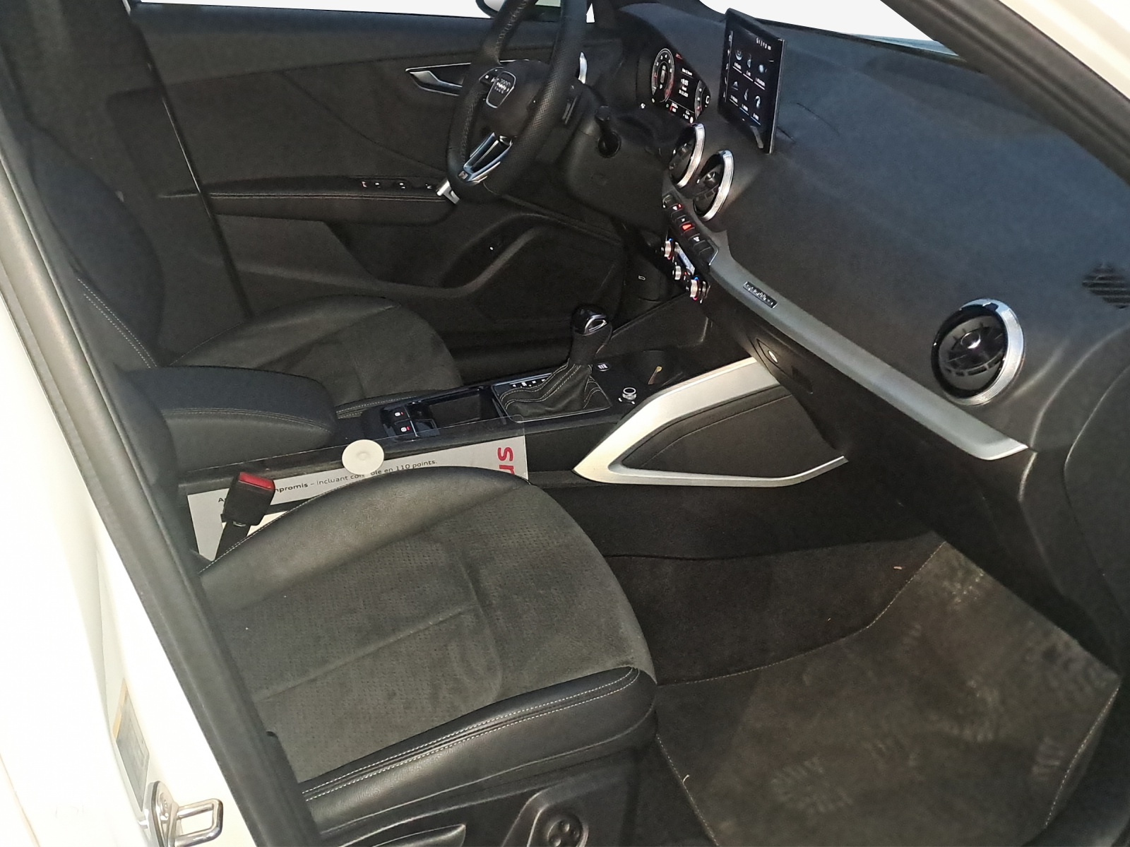 AUDI Q2 40 TFSI S line quattro S-tronic-image-13