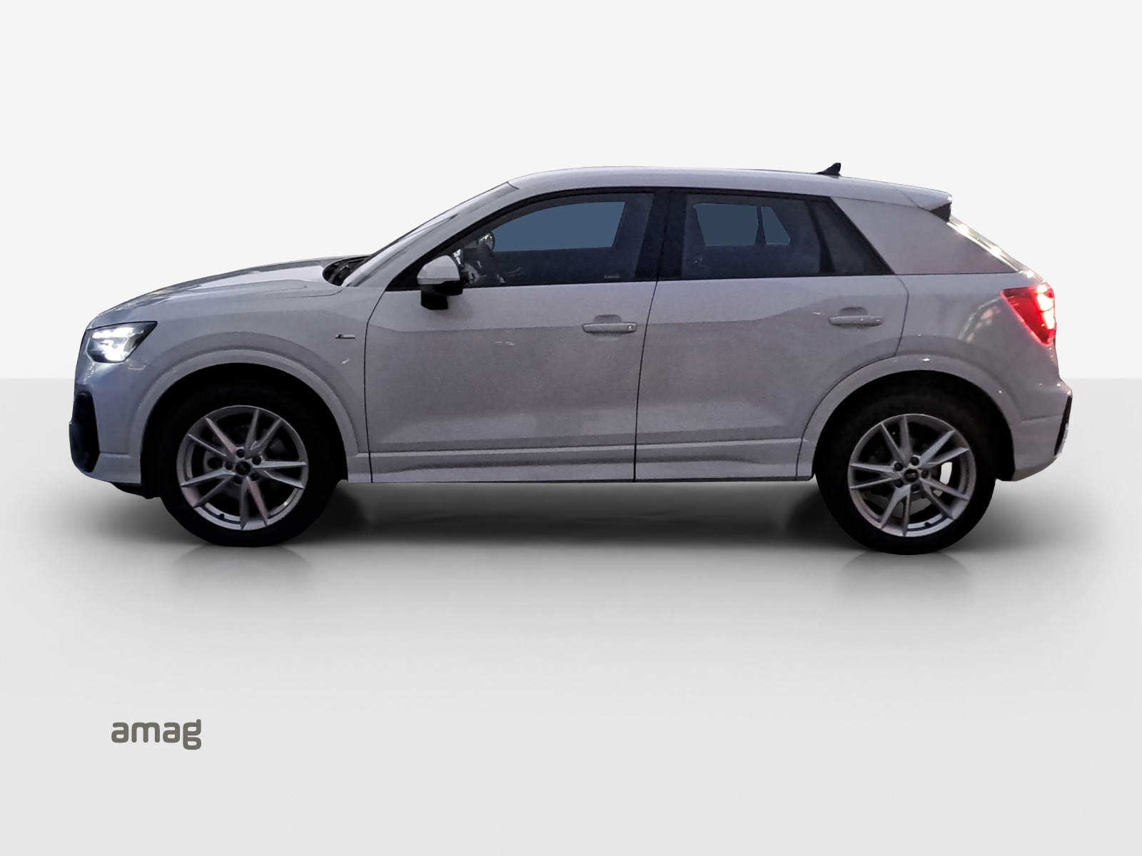 AUDI Q2 40 TFSI S line quattro S-tronic-image-1