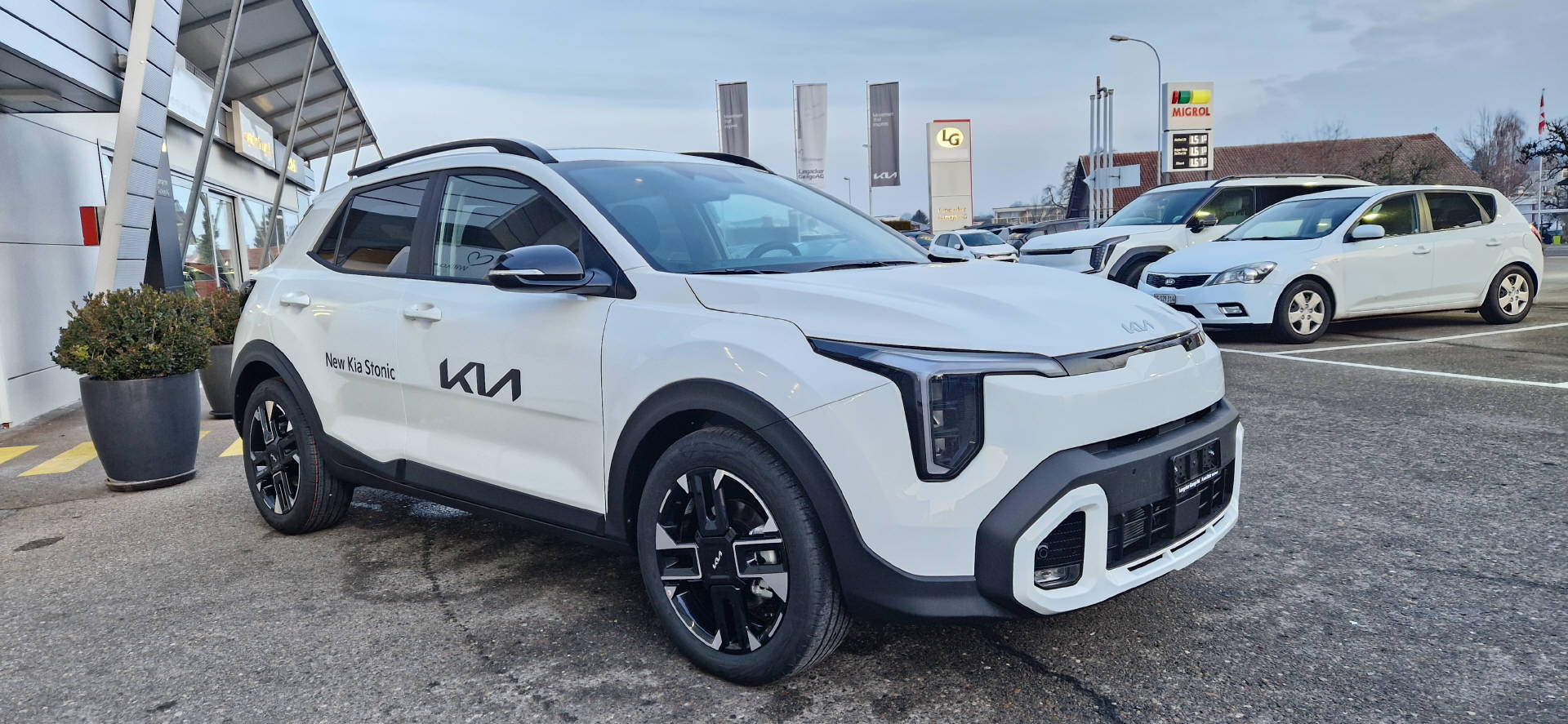 KIA Stonic 1.0 T-GDi MHEV GT-Line-image-14