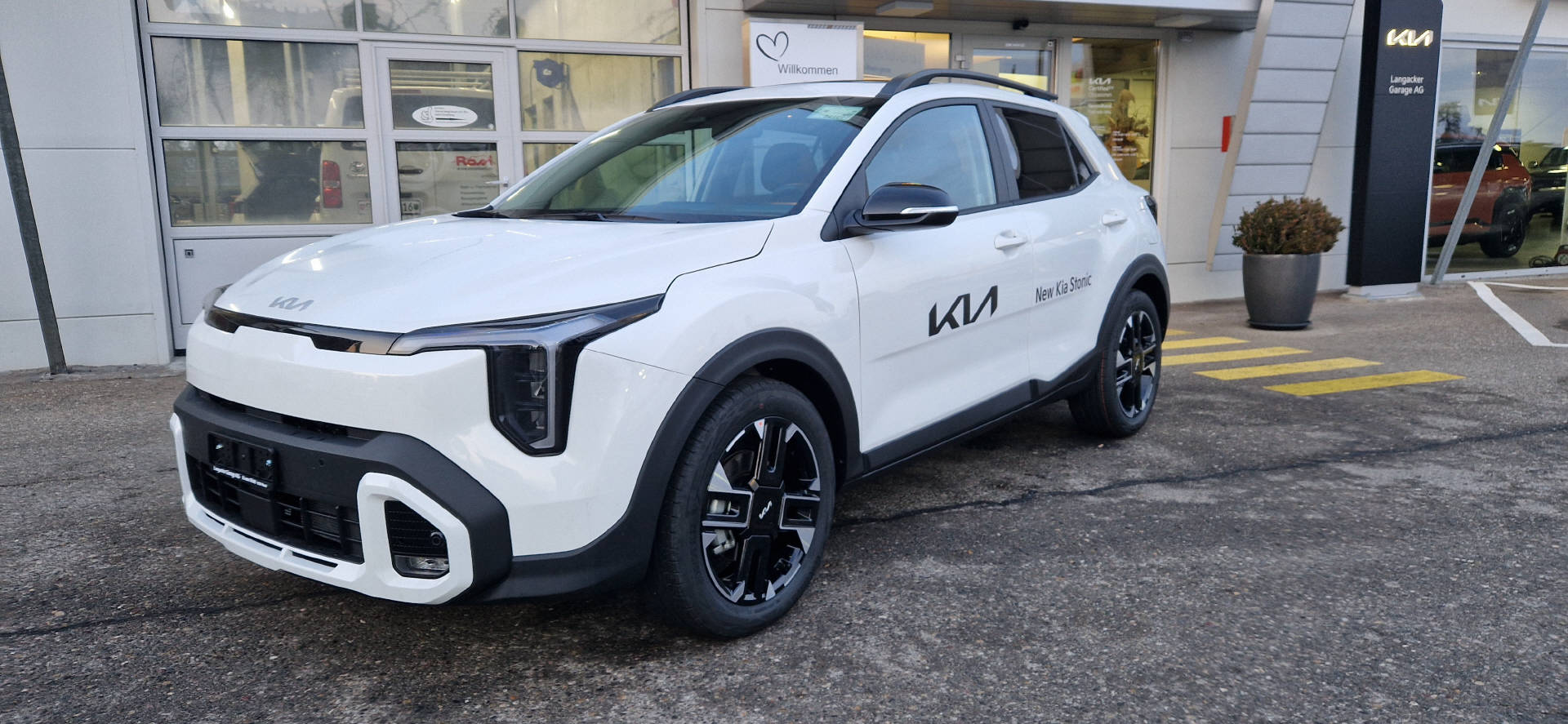 KIA Stonic 1.0 T-GDi MHEV GT-Line-image-1