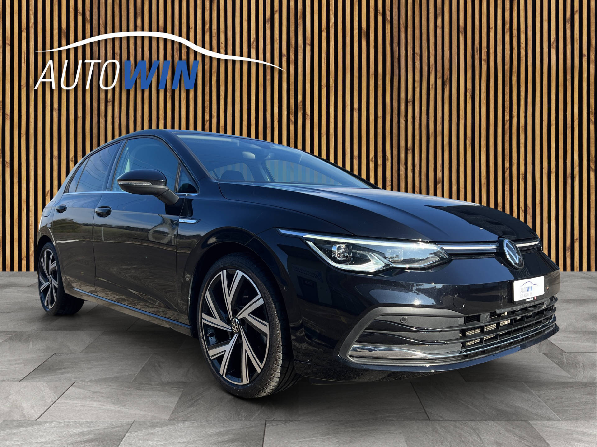 VW Golf VIII 2.0 TSI Style DSG-image-6