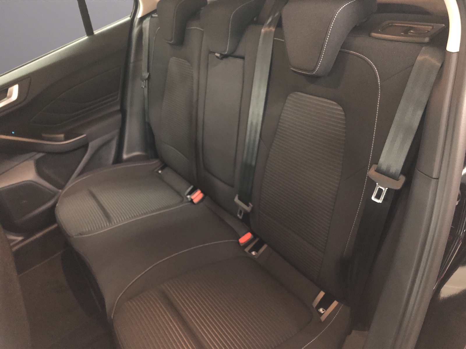 FORD Focus Station Wagon 1.0i EcoB-image-7