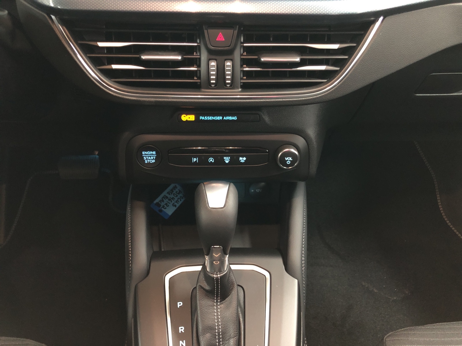 FORD Focus Station Wagon 1.0i EcoB-image-9