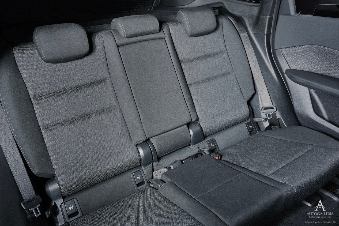 BMW X1 xDrive 20d 48V-image-10