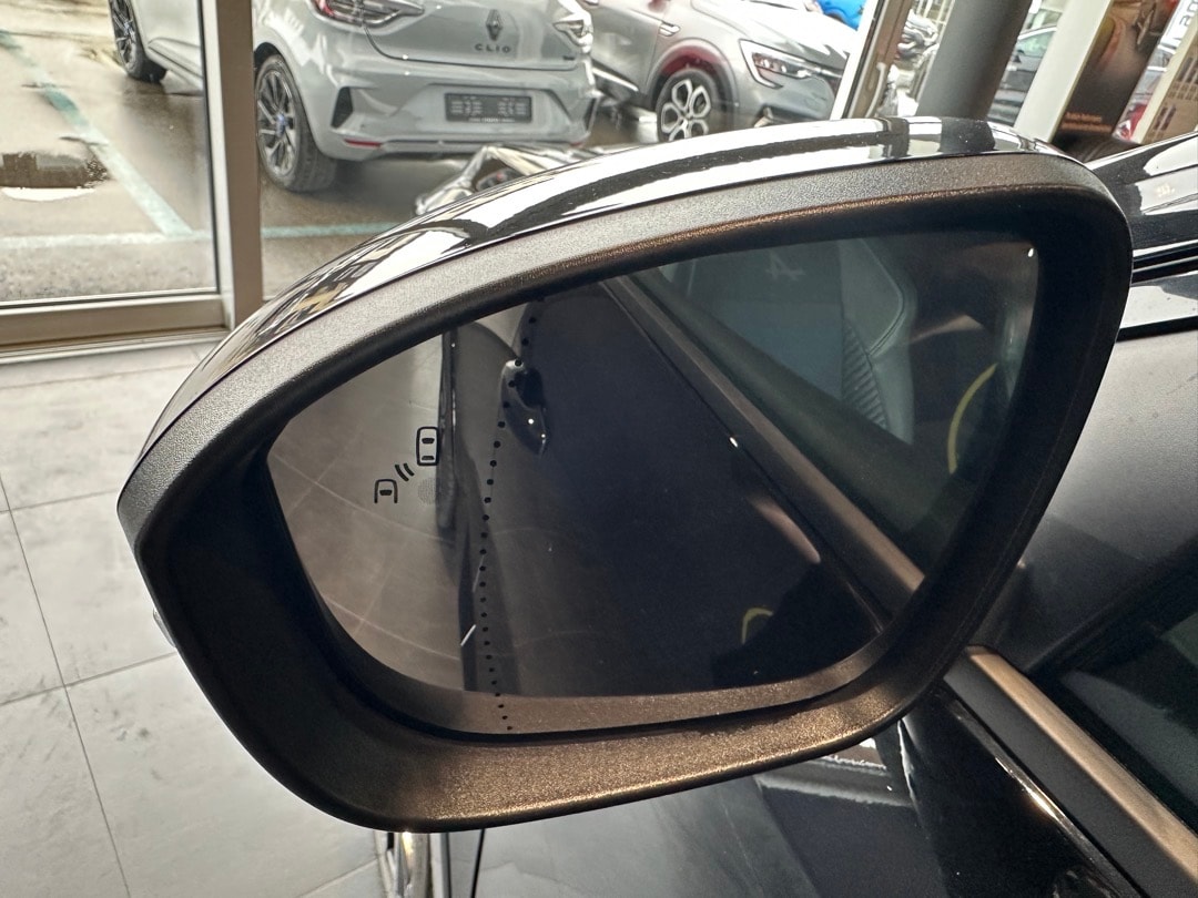 RENAULT Rafale 1.2 E-Tech Hybrid 200 Esprit Alpine-image-4