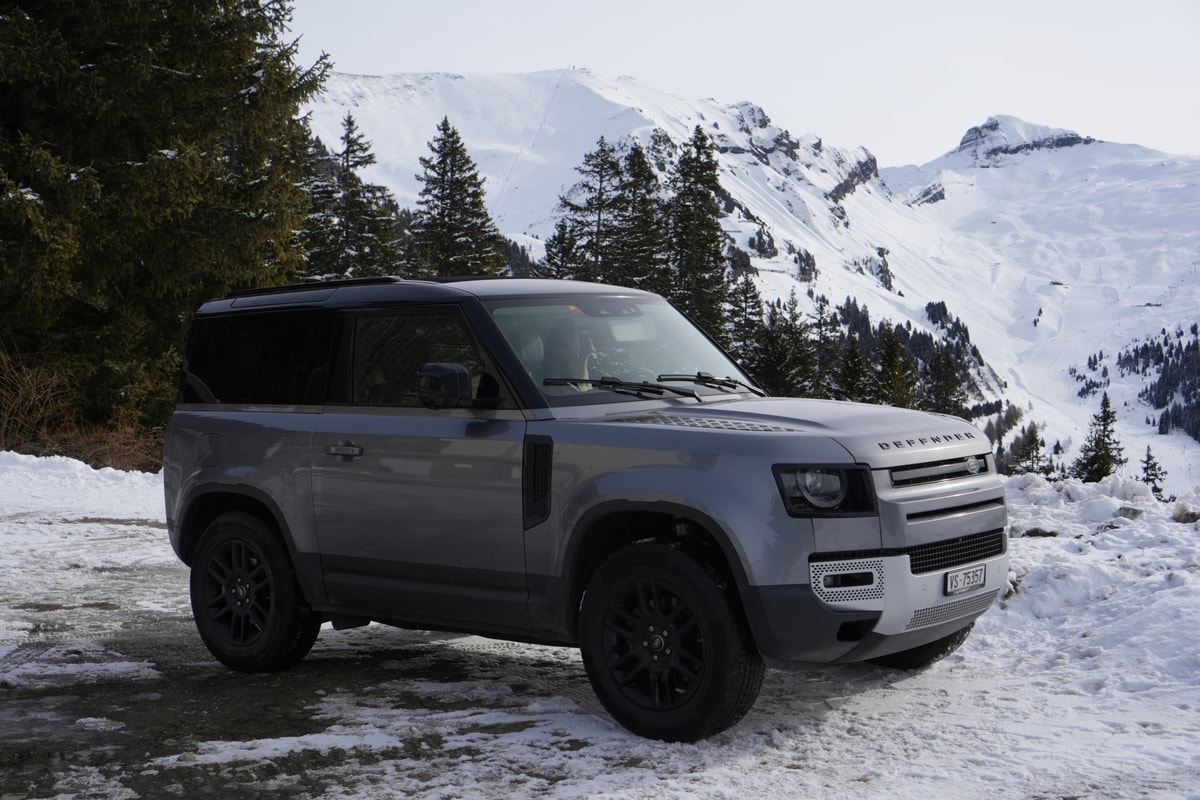 LAND ROVER Defender 90 P300 Si4 S AT8 Kaufen