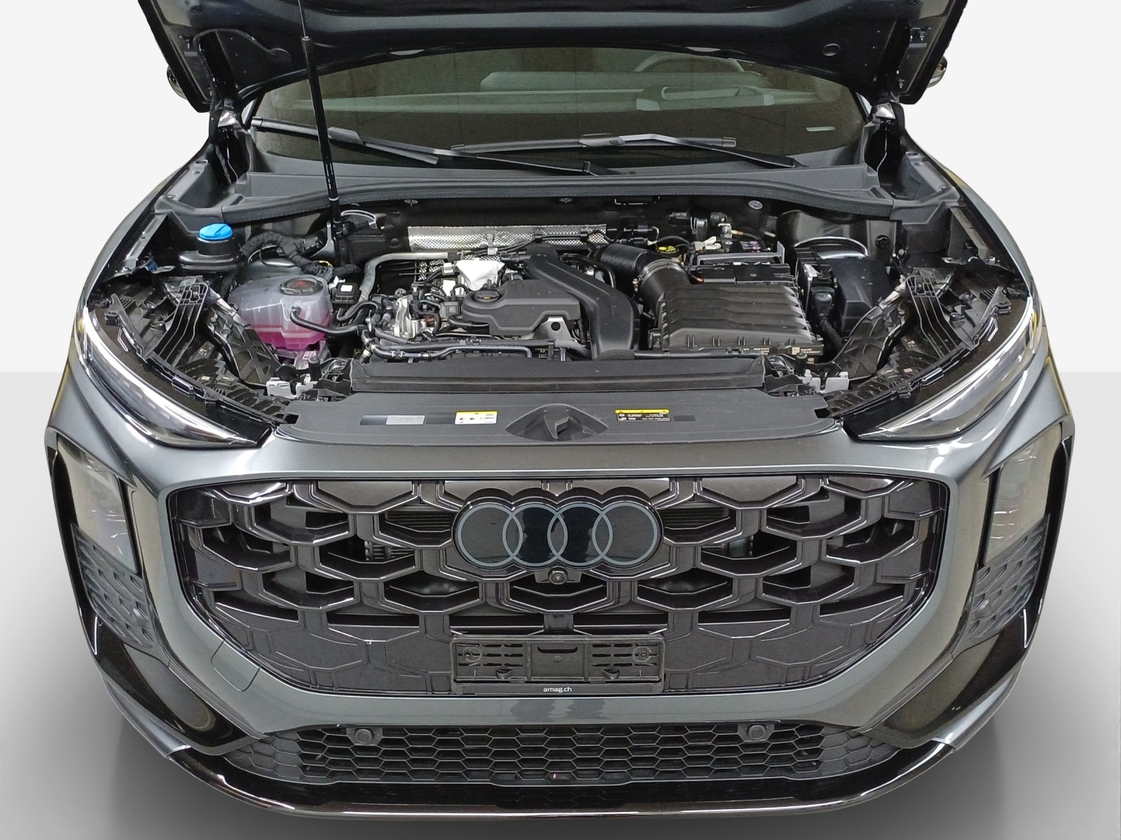 AUDI Q3 SUV 110 kW TFSI S tronic-image-14