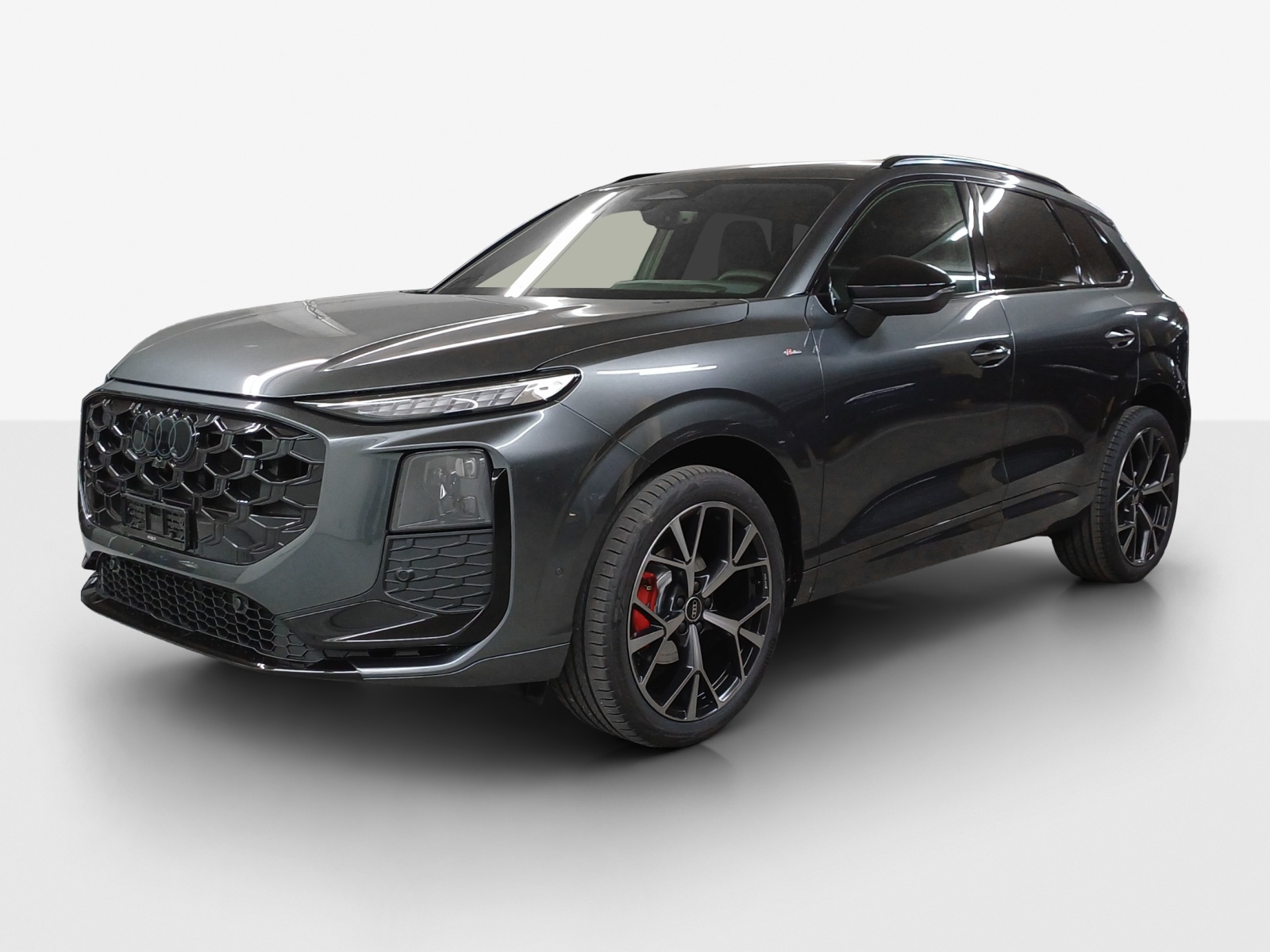 AUDI Q3 SUV 110 kW TFSI S tronic-image-0