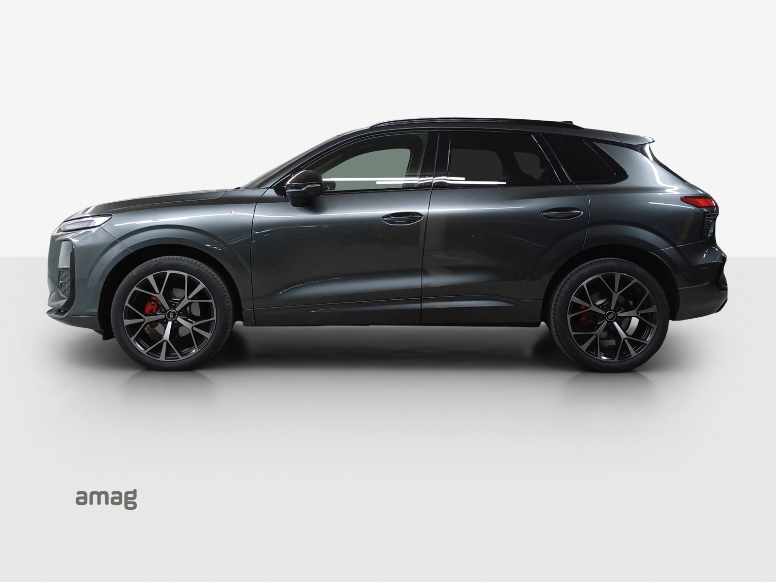 AUDI Q3 SUV 110 kW TFSI S tronic-image-1