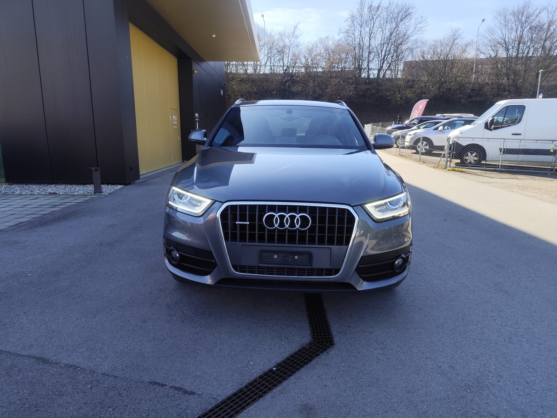 AUDI Q3 2.0 TFSI quattro S-tronic