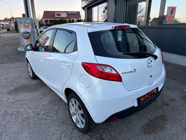 MAZDA 2 1.5i 16V Exclusive Automatic-image-5