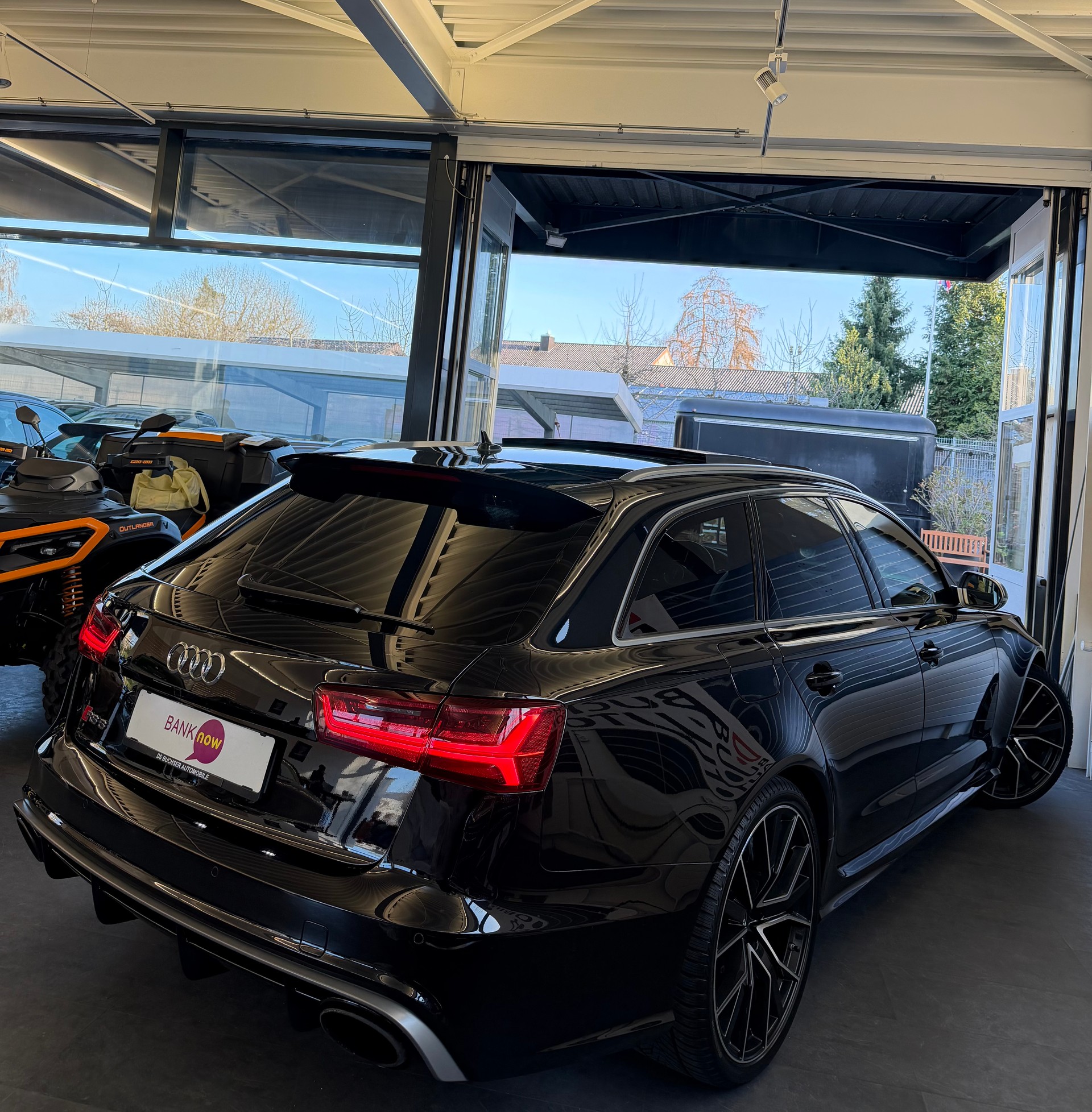 AUDI RS6 Avant 4.0 TFSI V8 performance quattro-image-3