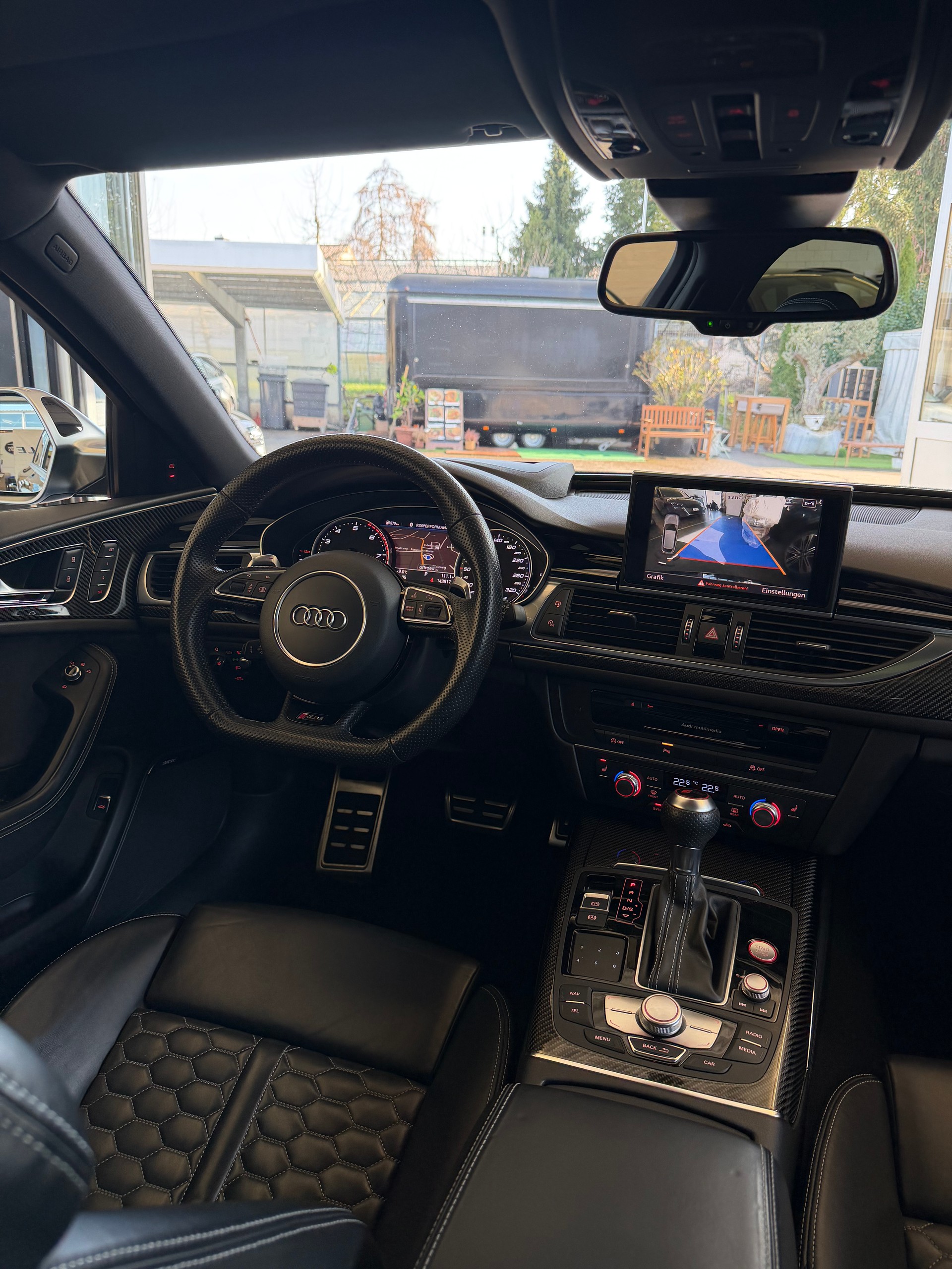 AUDI RS6 Avant 4.0 TFSI V8 performance quattro-image-9
