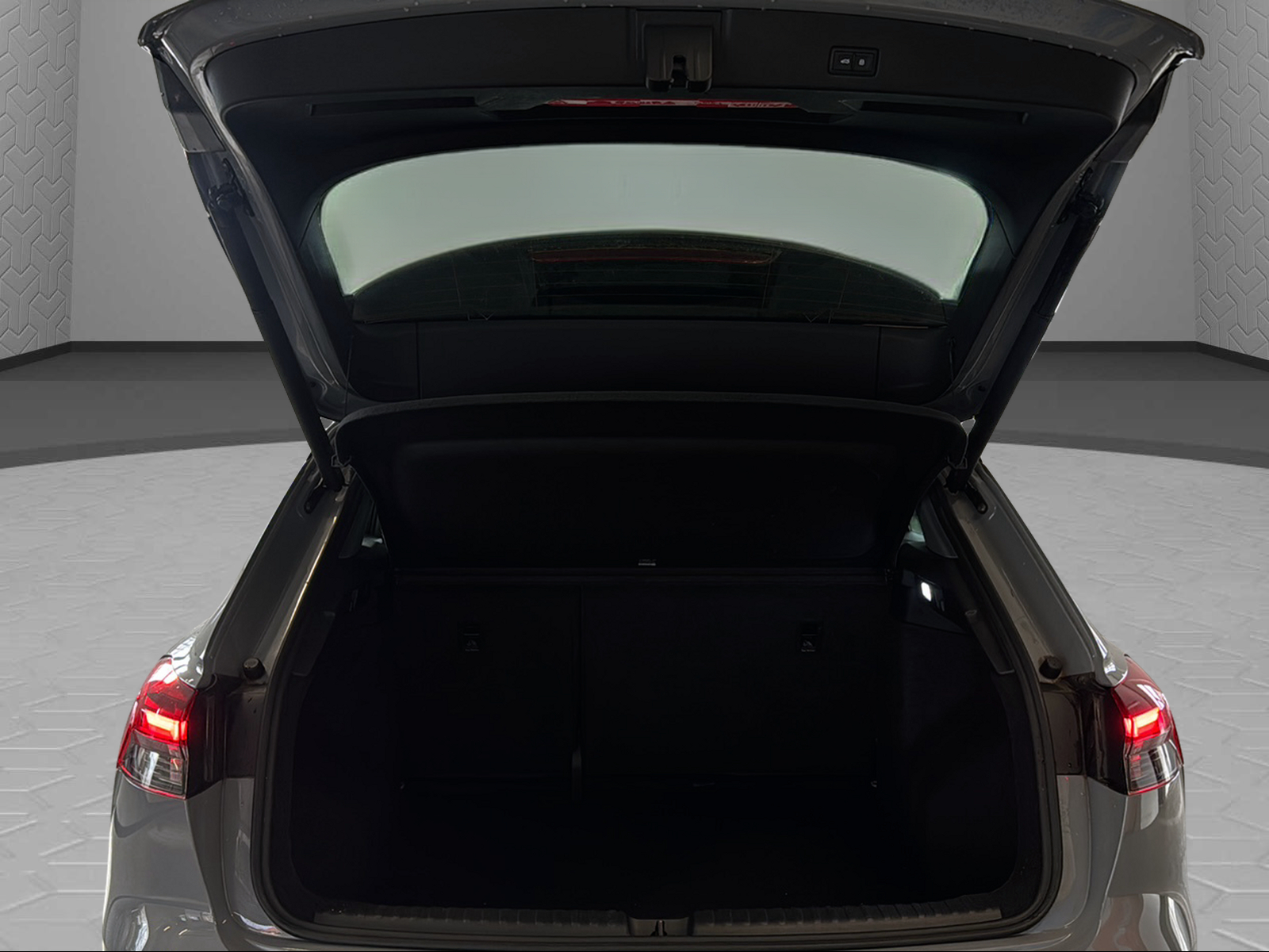 AUDI Q4 e-tron 45 quattro-image-9