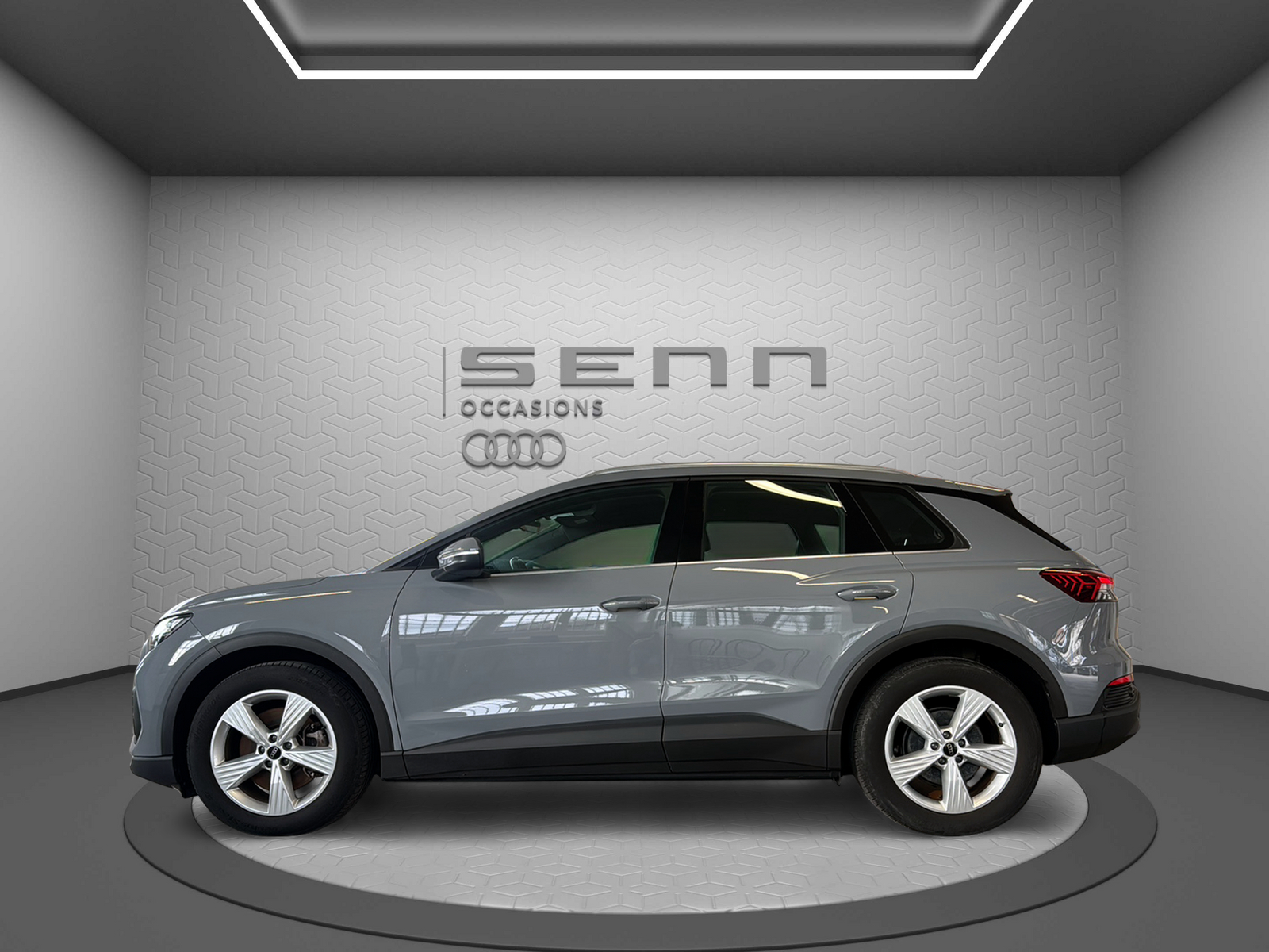AUDI Q4 e-tron 45 quattro-image-2