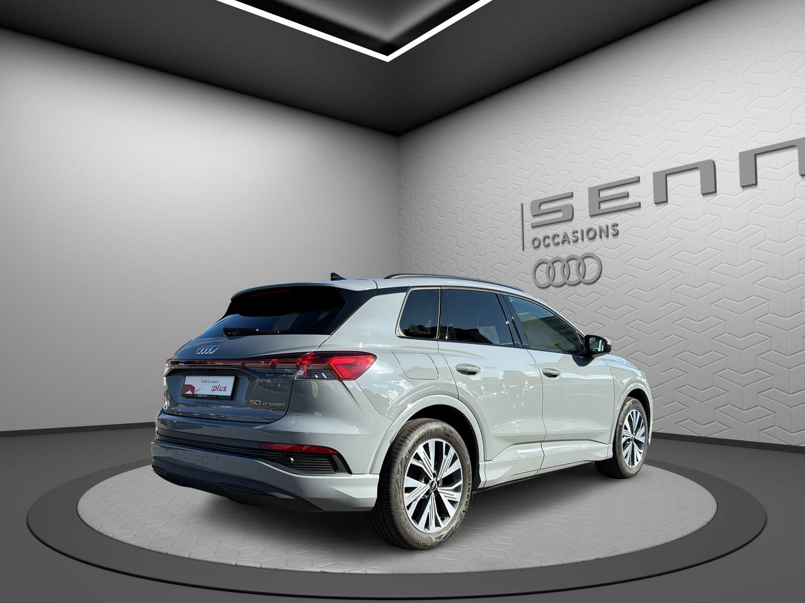 AUDI Q4 e-tron 45 quattro-image-2
