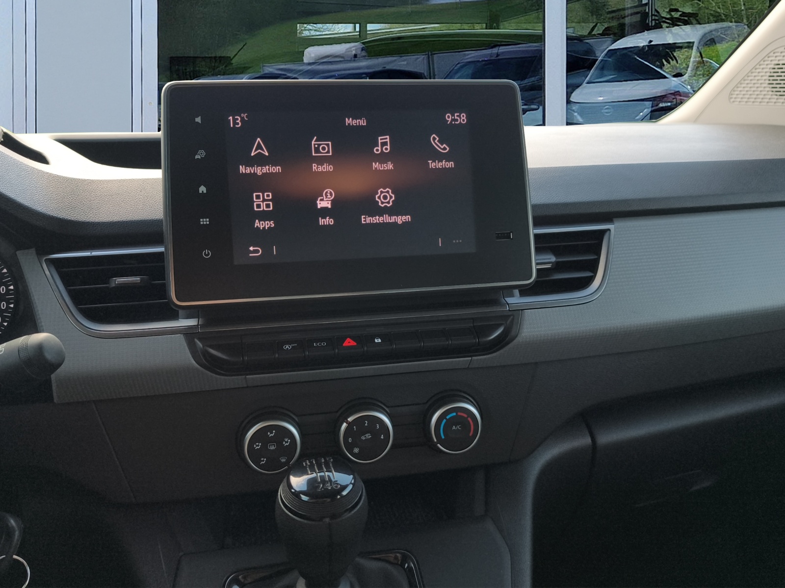 RENAULT Kangoo Van 1.5 dCi Standard 95 Extra-image-10