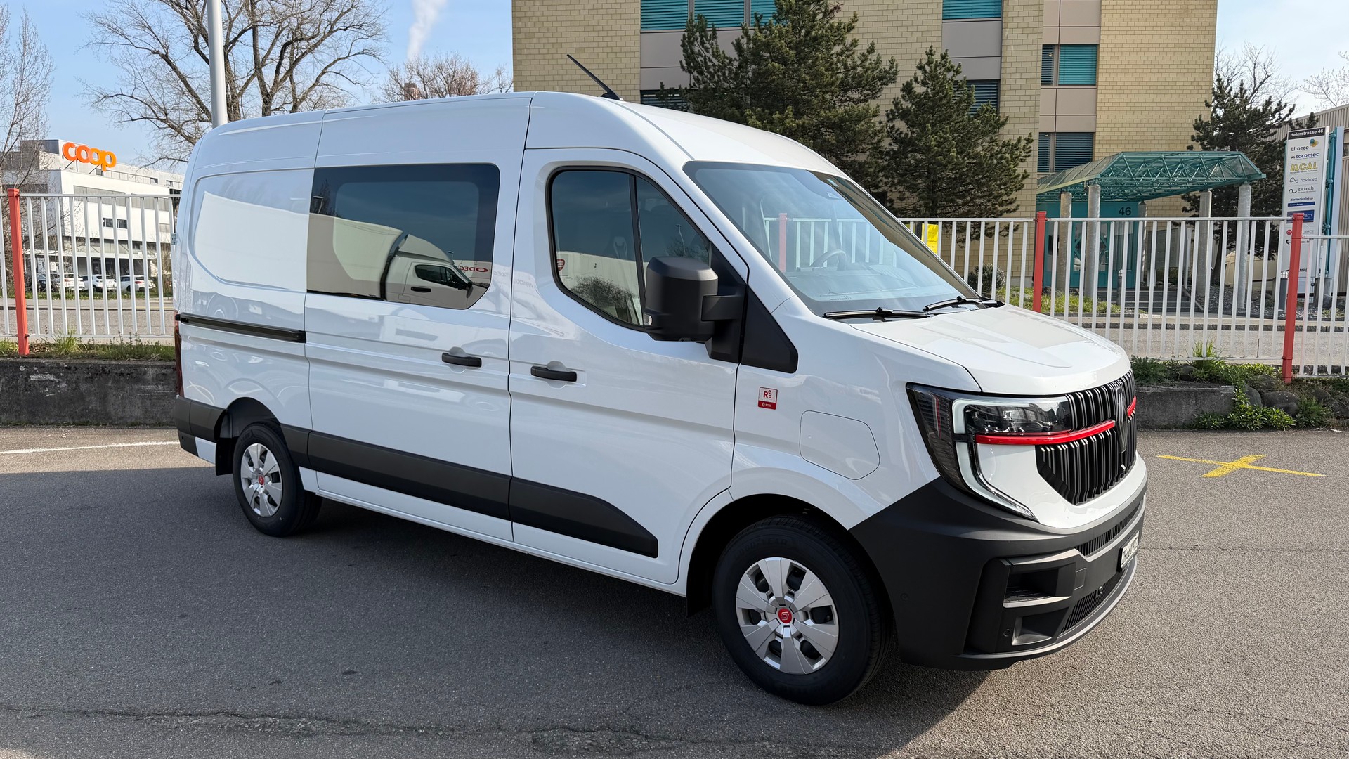 RENAULT E-Tech Master RedEdition L2H2