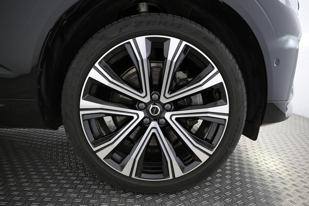 VOLVO XC60 2.0 B6 MH R-Design AWD-image-13